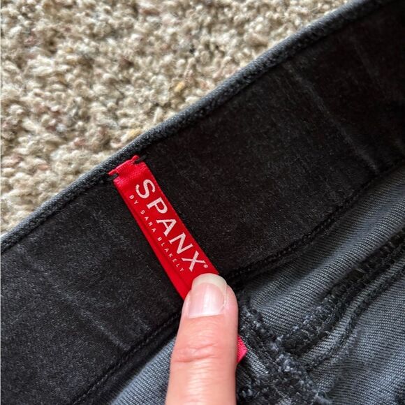 Spanx Pull On Jeans Stretchy Elastic Waist Black Womens Size XS - Picture 6 of 8